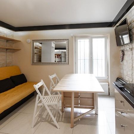 Studio A Paris Et Desinfection Rigoureux Du Logis Luaran gambar
